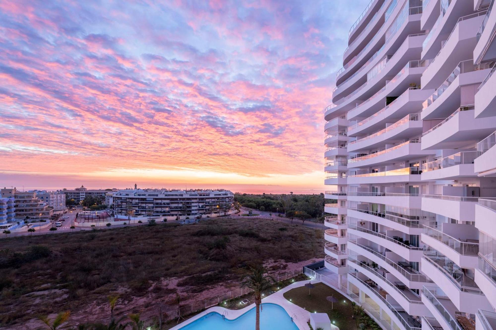 Gran Canet 2Br! Walk To Beach, Sea View, Sauna & Gym カネット・デ・ベレンゲル エクステリア 写真